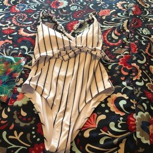 Cupshe one piece swimsuit.